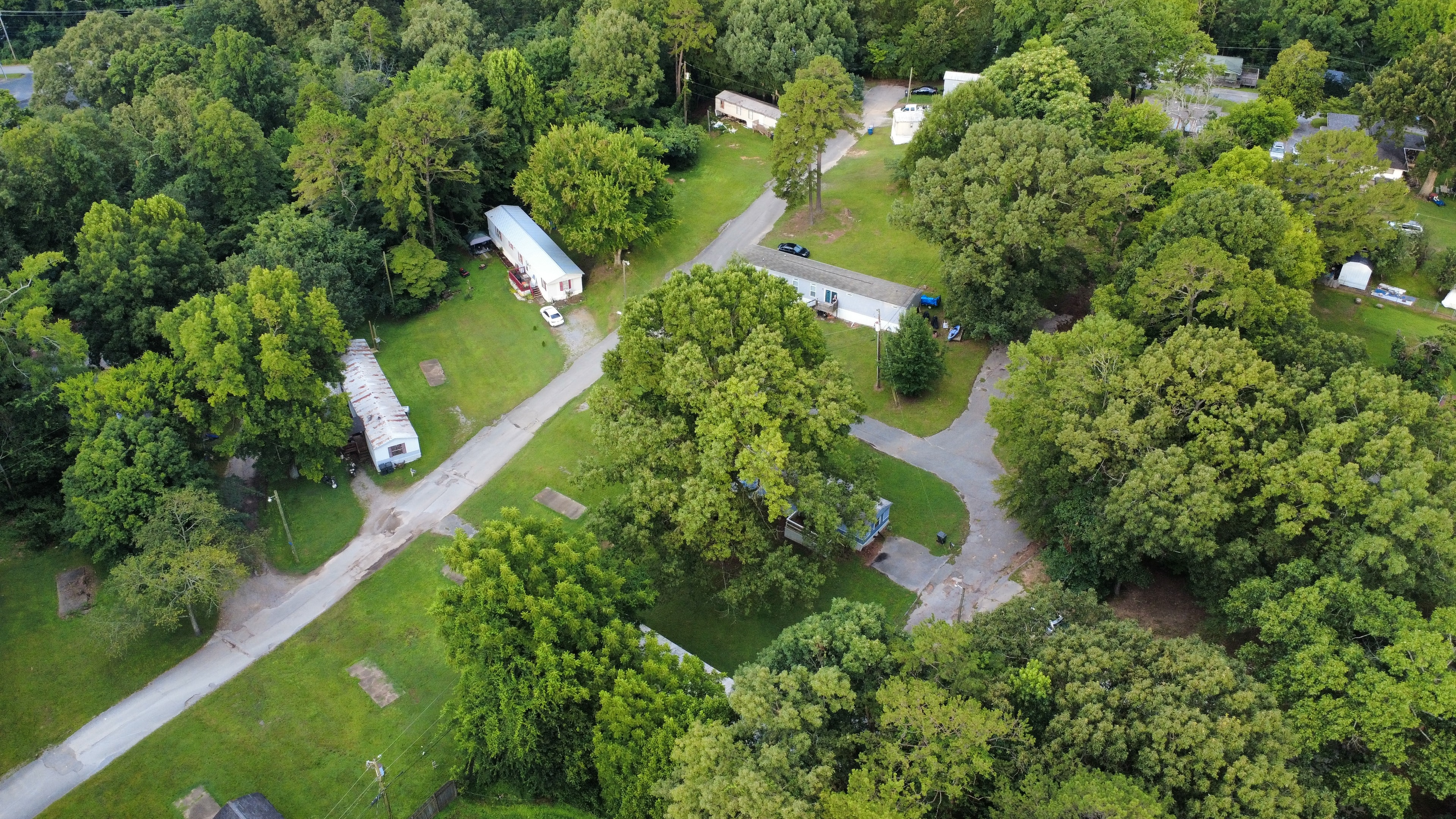Rossville Mobile Home Park neighborhood